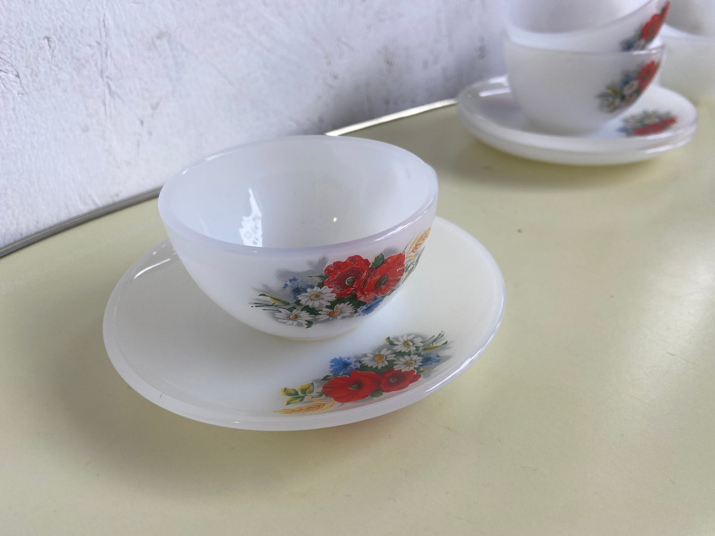 Arcopal Poppy Espresso Tea Set