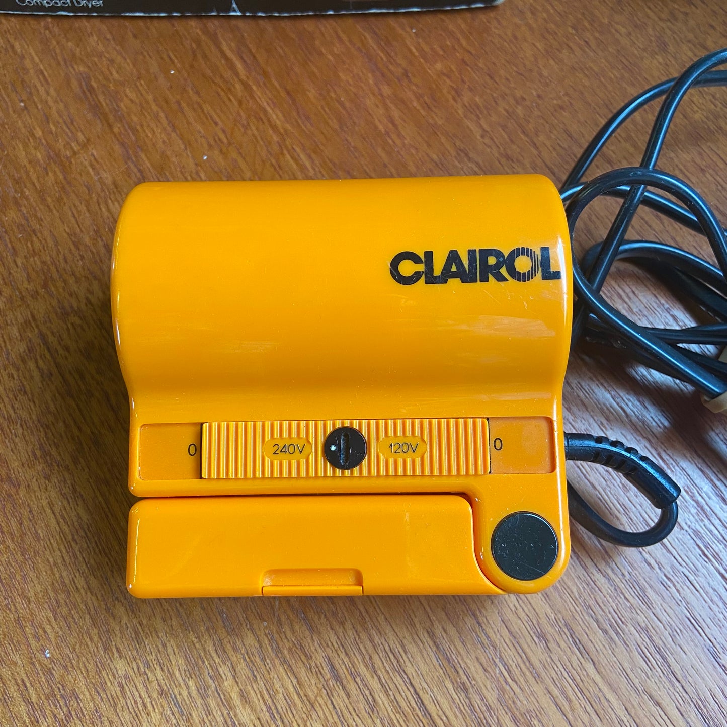 Clairol '1 For The Road' Foldable Hairdryer