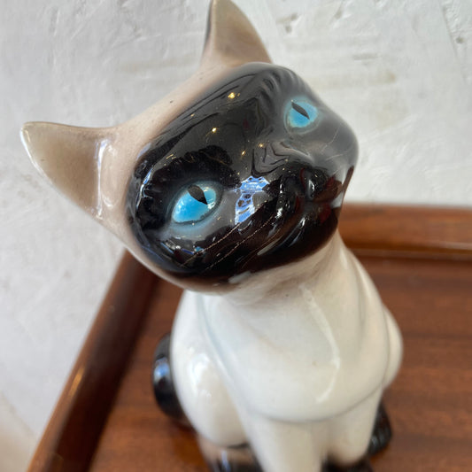 Kitsch Siamese Cat