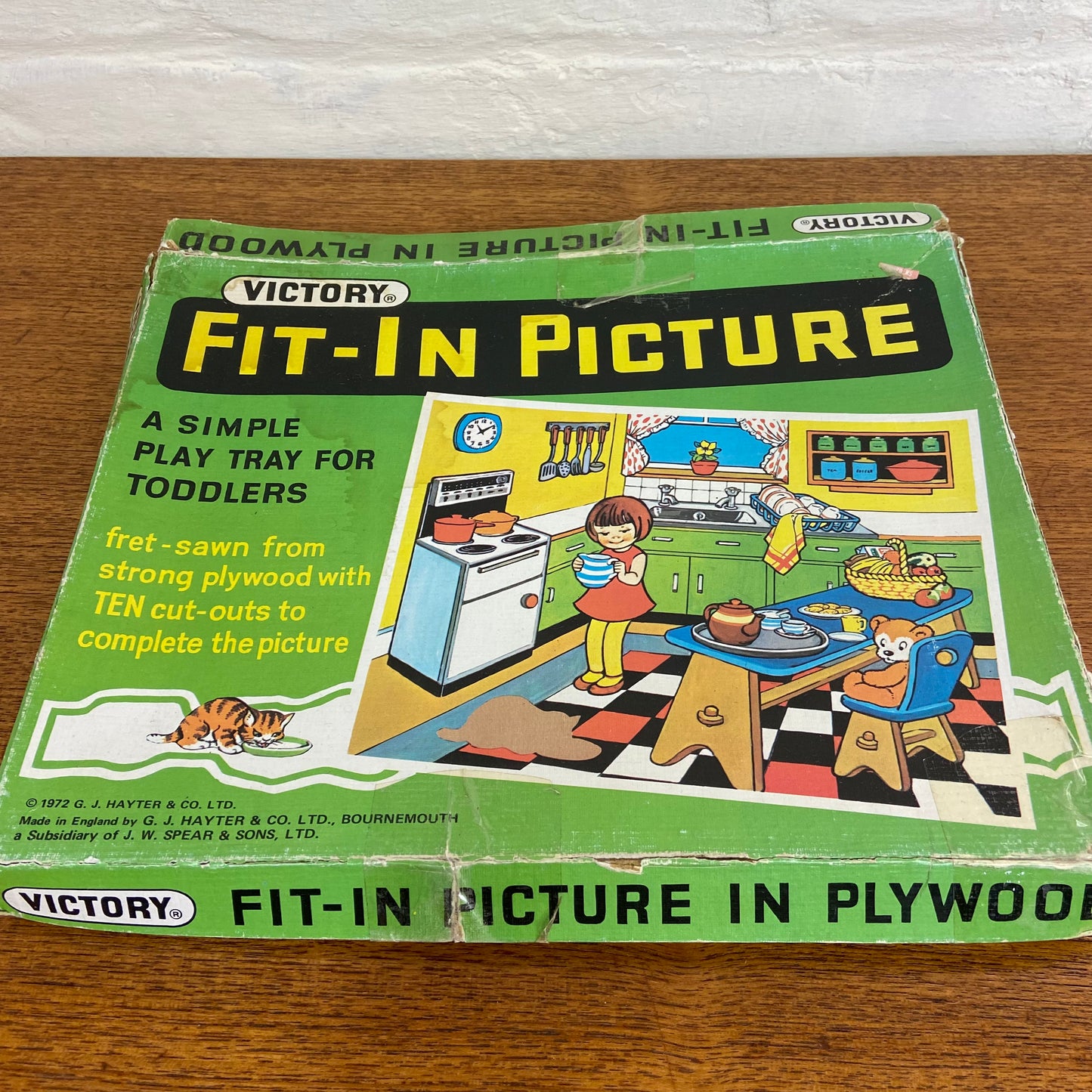 Vintage Victory ‘Fit in Picture’ Puzzle Game